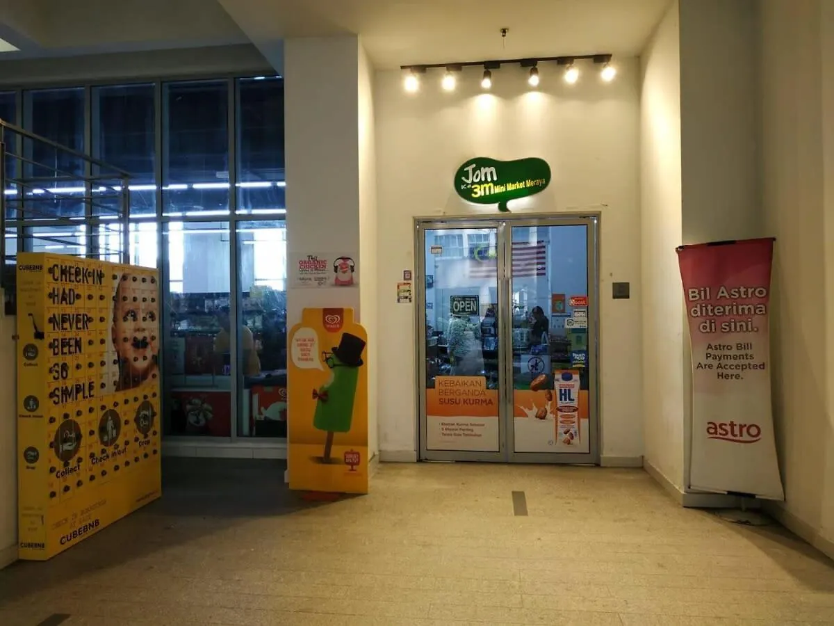 The Canary Palace Where East Meets West 吉隆坡 马来西亚